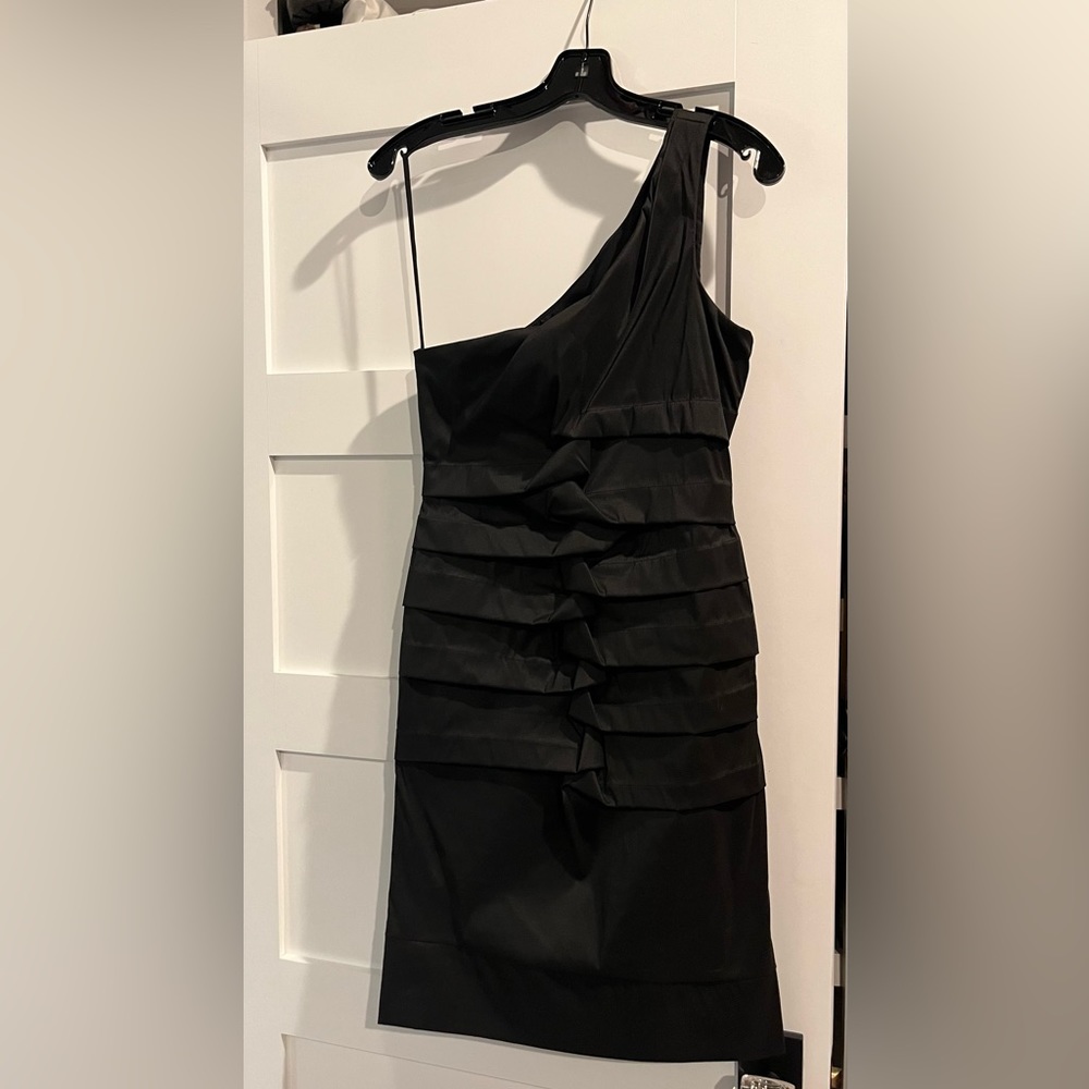 Nicole Miller LBD Size 6